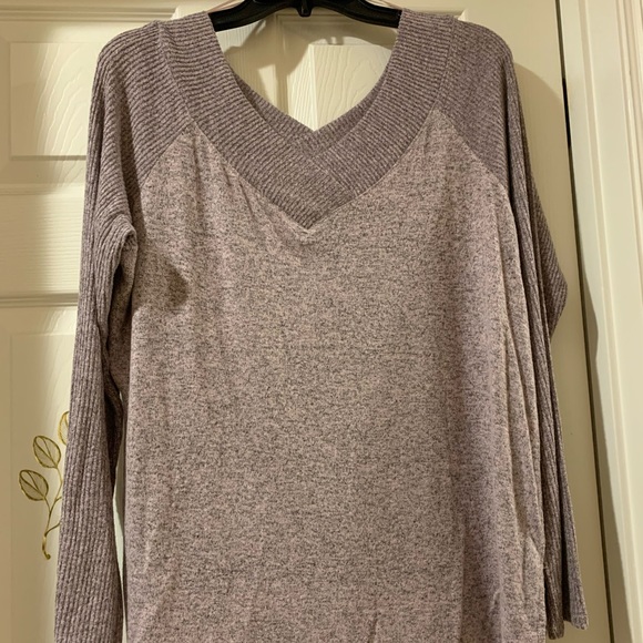 Lilac Off the shoulder Sweater - Picture 2 of 2